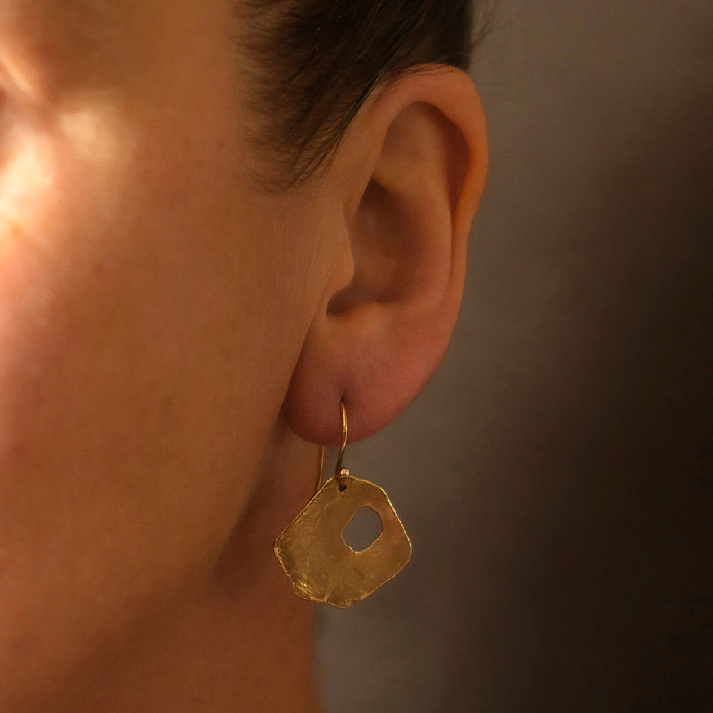 Adder Stone Drops 9ct Gold