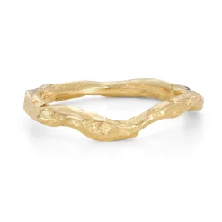 Carn Band 18ct Gold