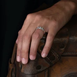 Cockle Medium Ring Platinum