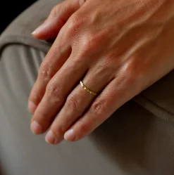 Cockle Skinny Ring 18ct Gold