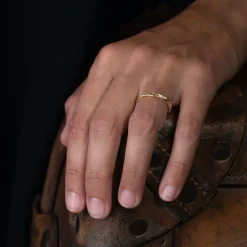 Craggy Fine Ring 18ct Gold