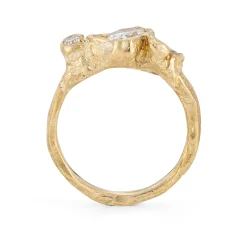 Crest White Adakite East Ring