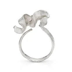 Kelp Ribbon Ring