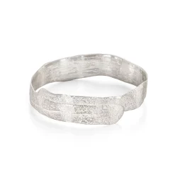 Rock Ribbon Bangle Silver