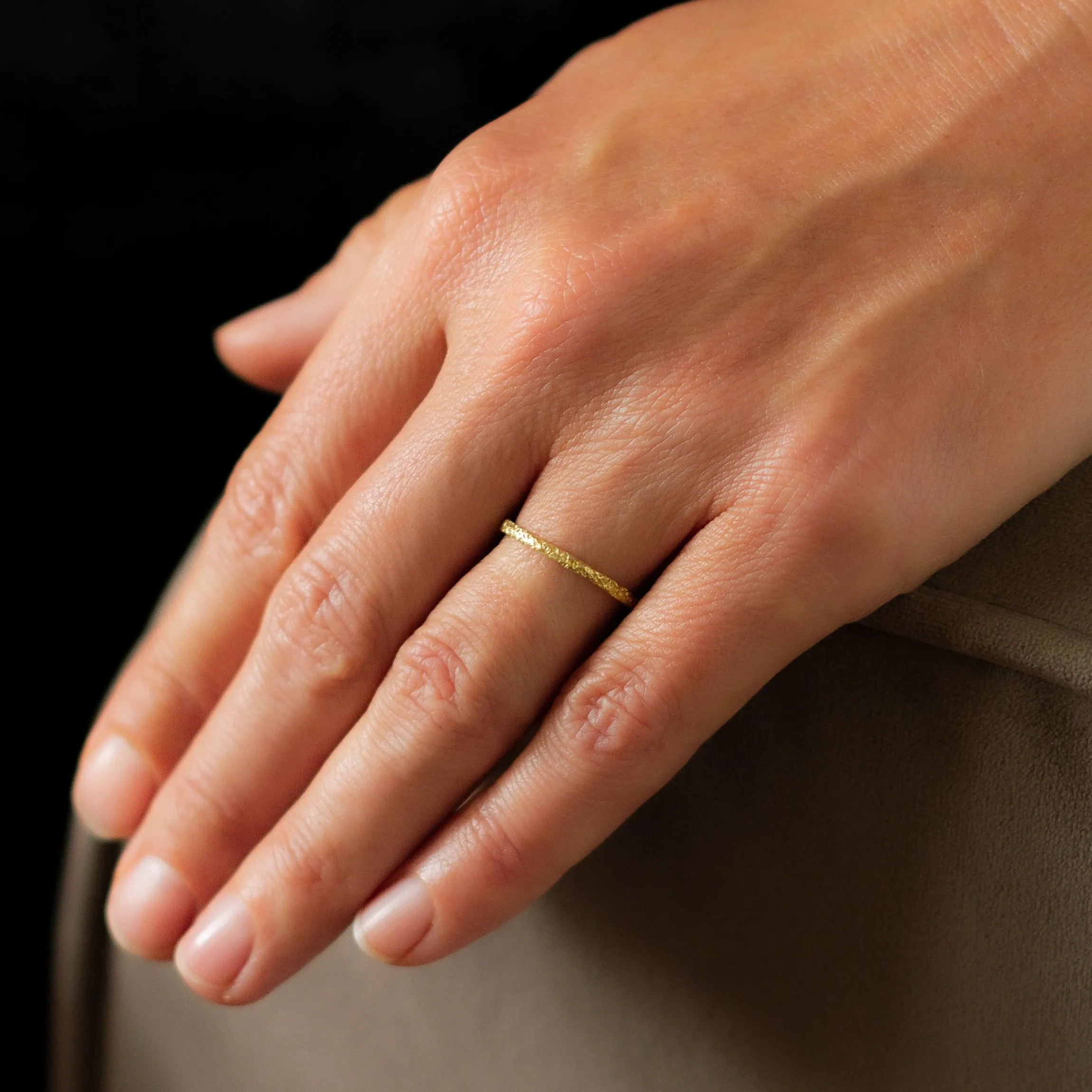 Urchin Skinny Ring 18ct Gold
